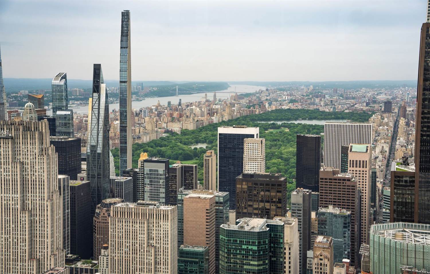 High-angle view of Midtown Manhattan with Central Park and the skyscrapers of Sixth Avenue
