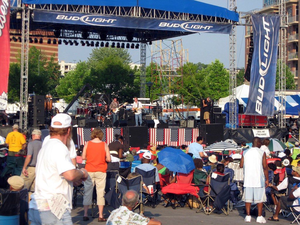 A band plays the Bud Light stage to a crowd in lawn chairs at the 2008 Riverbend Festival in downtown Chattanooga
