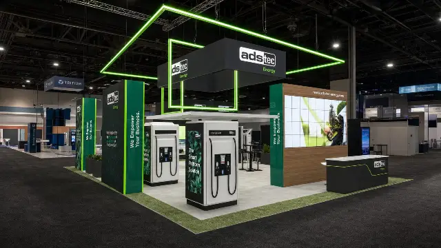 20×20 Island Booth With LED Frame Sign and Video Wall