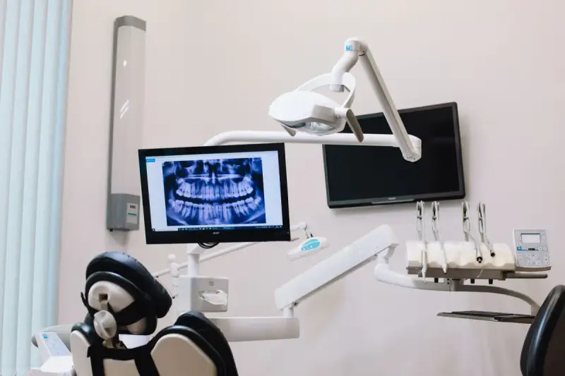 Dental equipment and an imaging display in a modern clinic