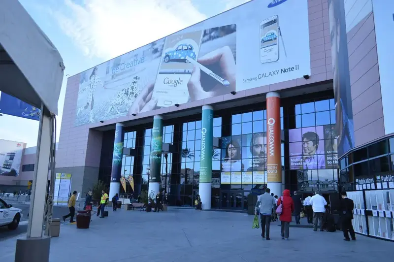 Visitors at a Las Vegas Convention Center entrance during CES 2013