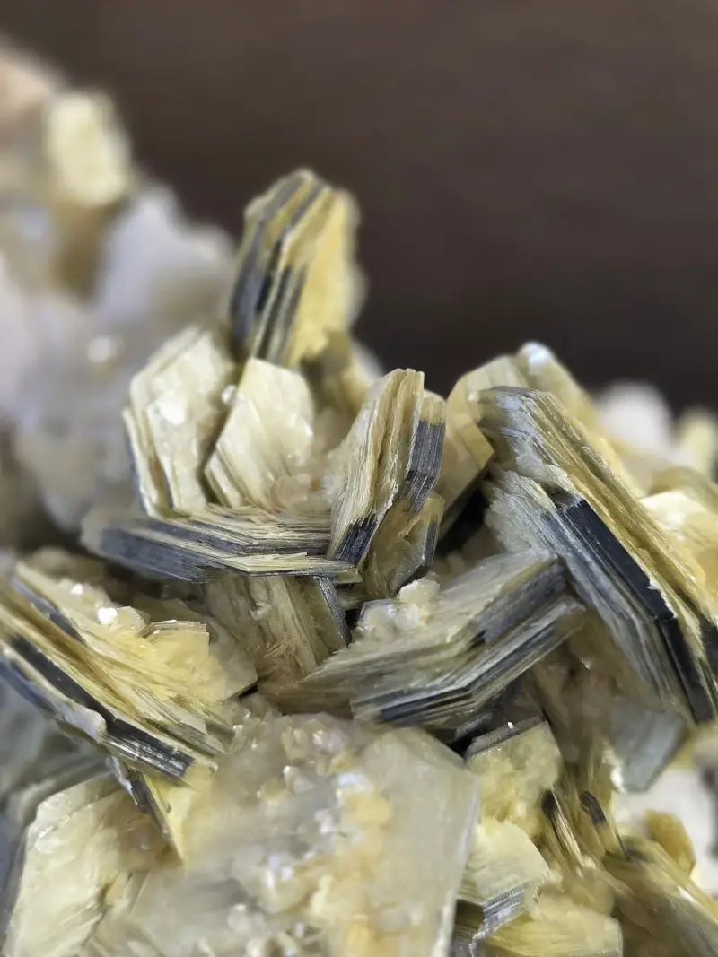 Layered mica and quartz mineral formation, close-up