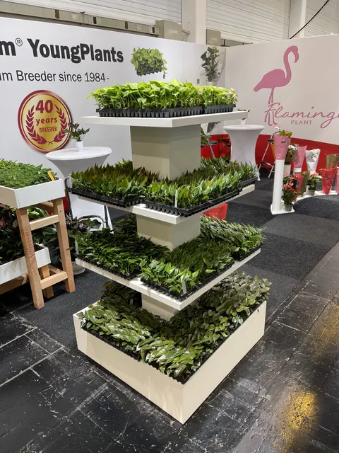 XL-Bloom YoungPlants booth by Purple Exhibits: close-up of a stepped white tower display stacked