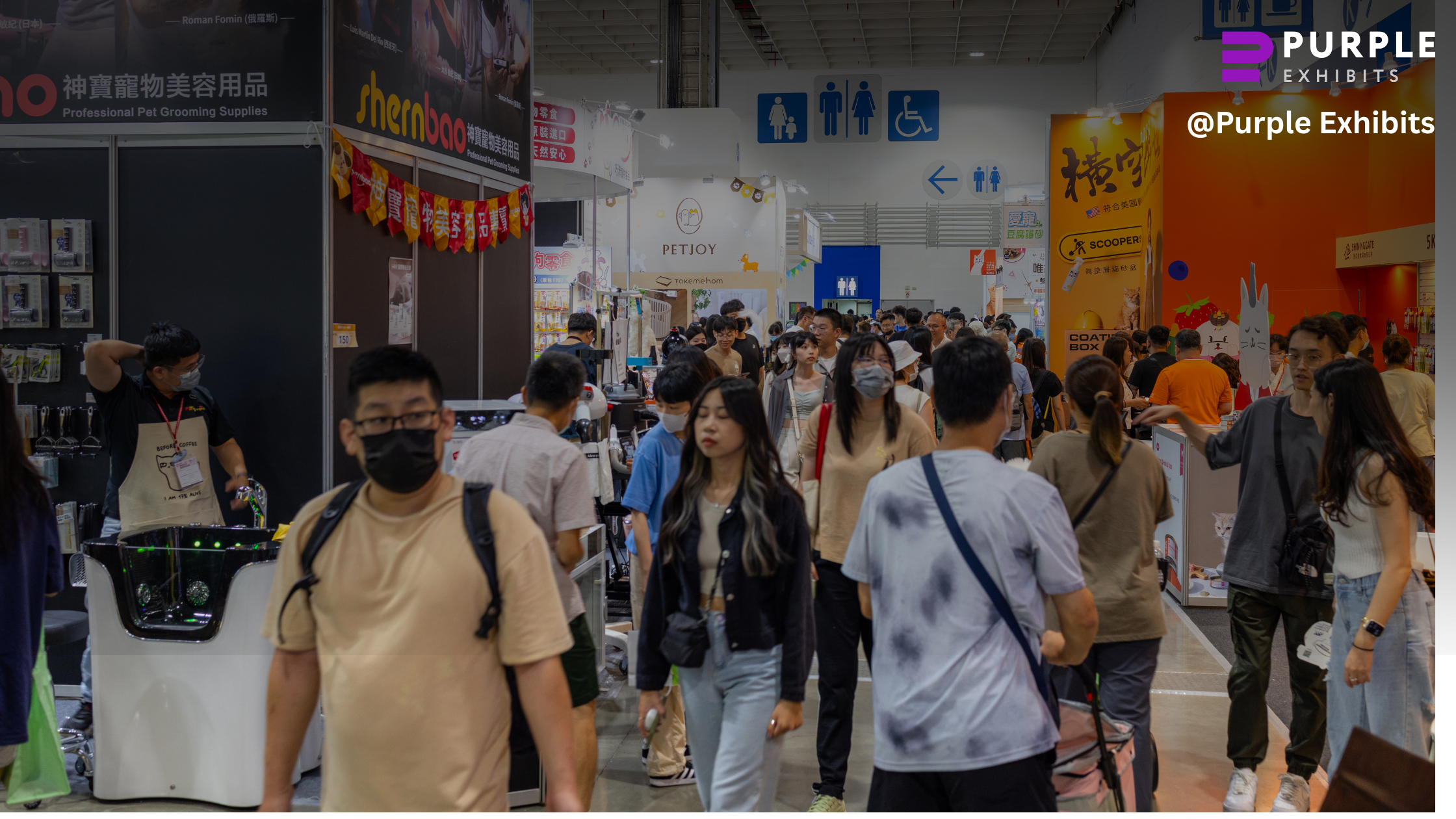 Empty hall prepared for Las Vegas Trade Show Booths featuring clean lines and minimalistic Las Vegas Exhibit Design elements.