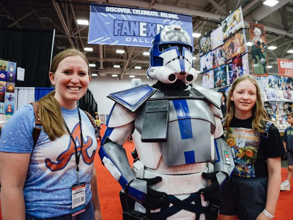 FAN EXPO Dallas — exhibit services by Purple Exhibits