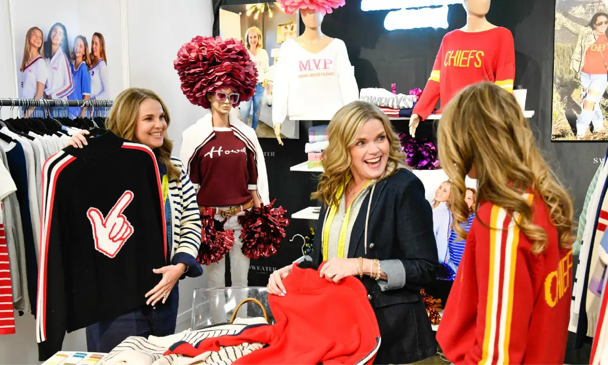Dallas Apparel & Accessories Market — trade show booth services by Purple Exhibits