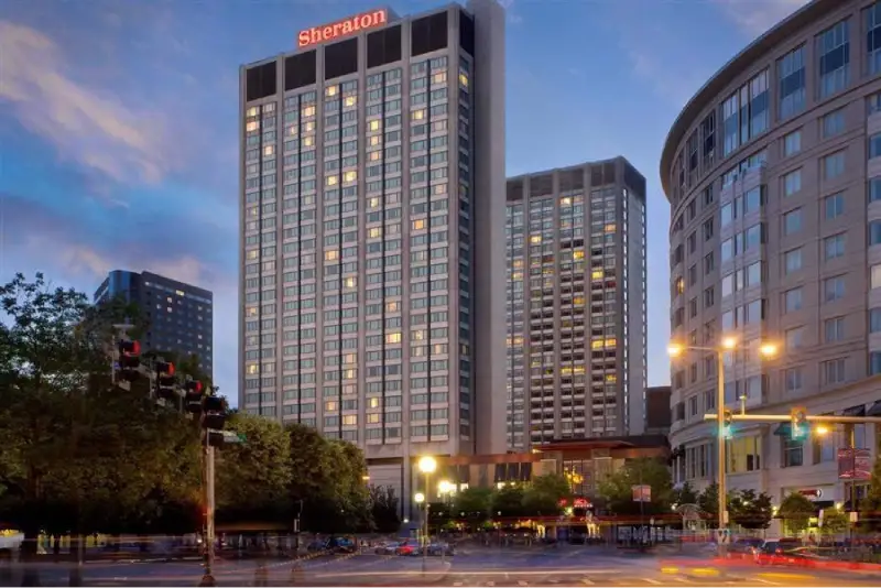 Sheraton Boston Hotel — trade show booth services by Purple Exhibits