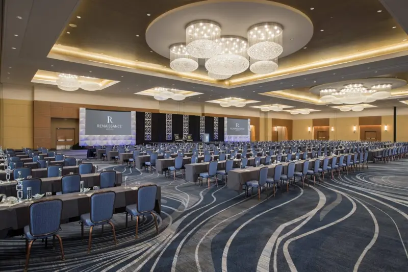Renaissance Schaumburg Convention Center Hotel in Chicago — trade show booth services by Purple Exhibits