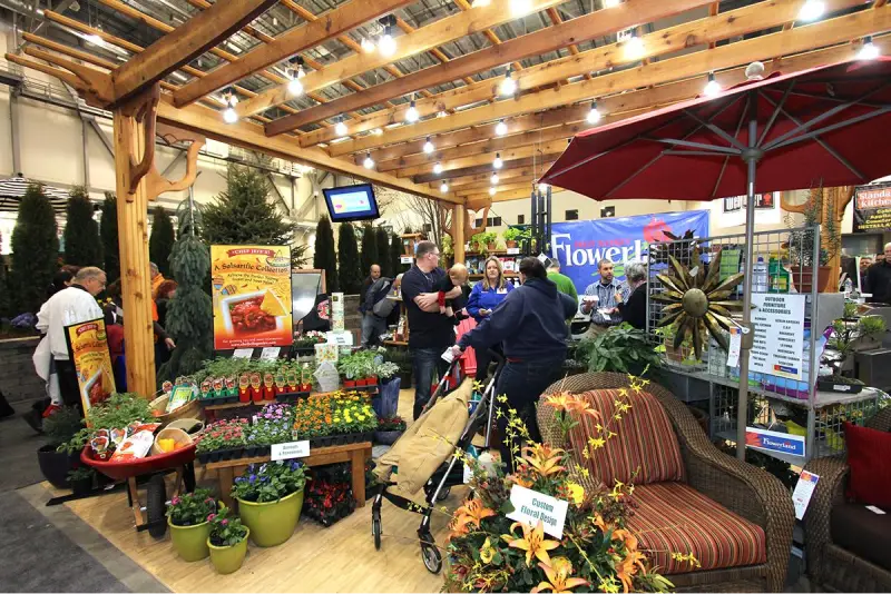Indiana Flower + Patio Show in Indianapolis — exhibit services by Purple Exhibits