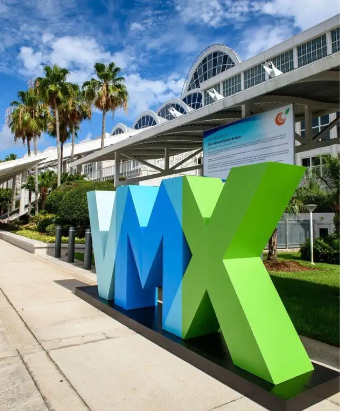 VMX Veterinary Meeting & Expo in Orlando — exhibit services by Purple Exhibits