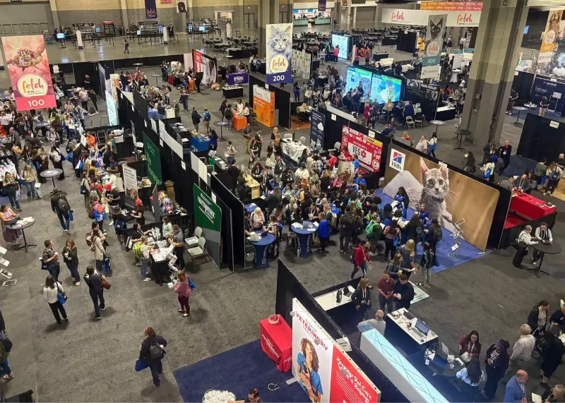 Southwest Veterinary Symposium in Phoenix — trade show booth services by Purple Exhibits