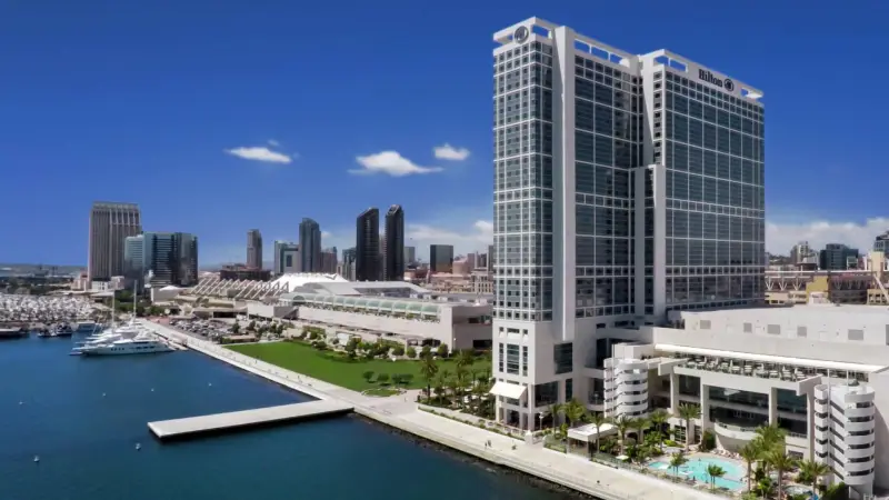 Hilton San Diego Bayfront — trade show booth services by Purple Exhibits