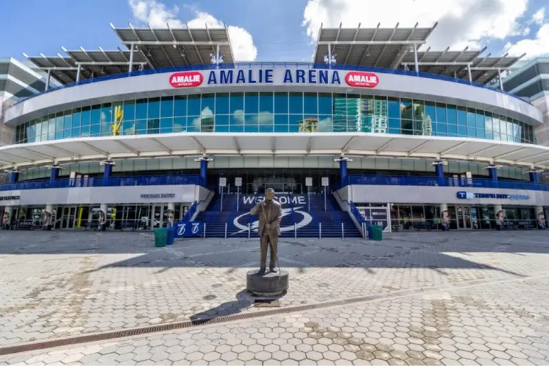 Amalie Arena in Tampa — trade show booth services by Purple Exhibits