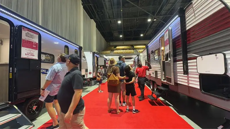 Florida RV SuperShow in Tampa — exhibit services by Purple Exhibits