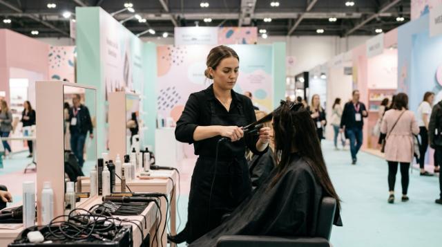 Cosmoprof hair demo models